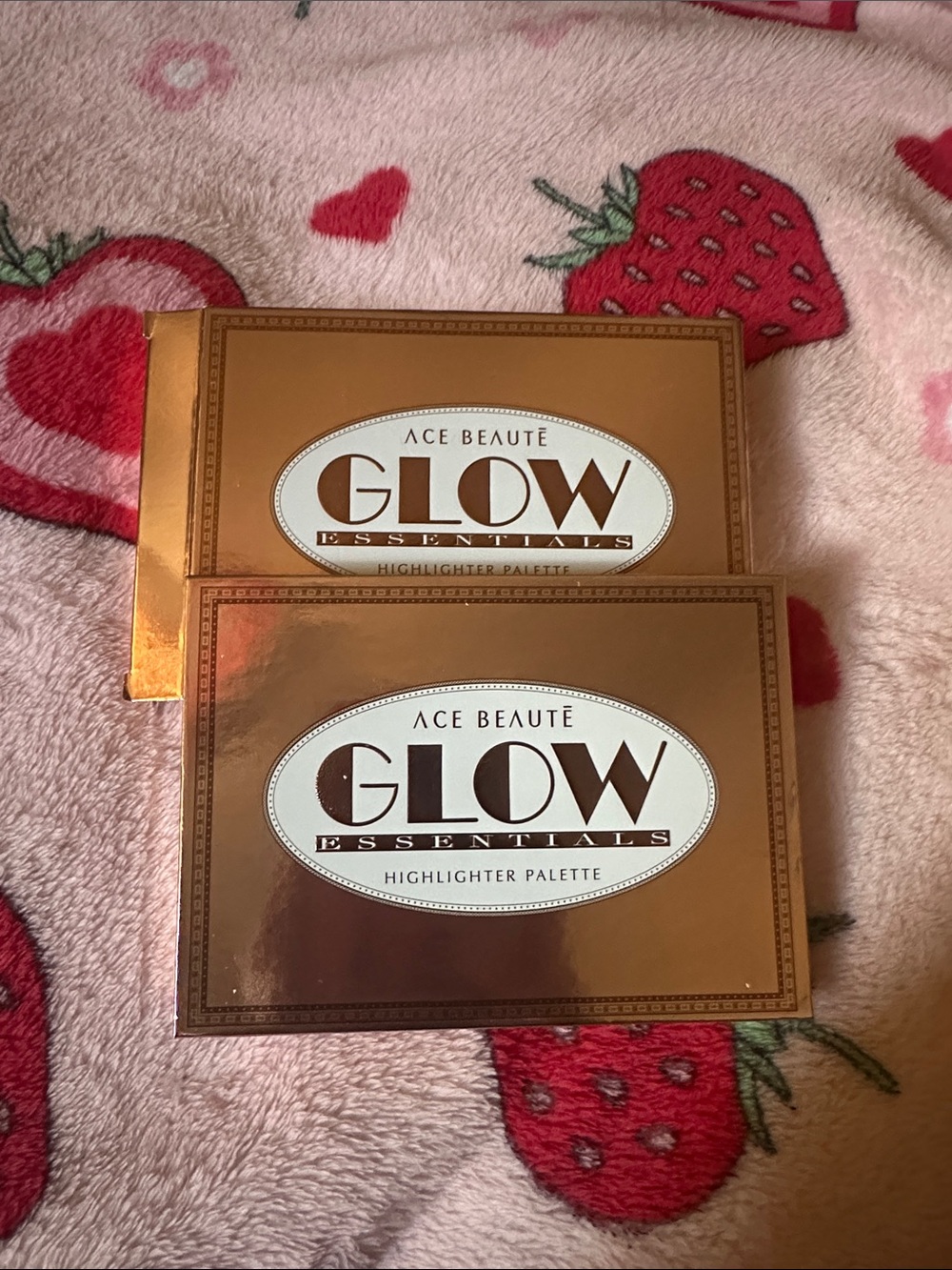 Ace Beauté Glow Essentials Highlighter Palette
